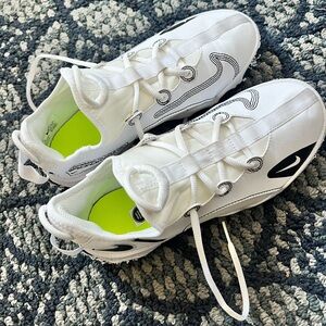 Boys 5.5 Nike turf shoes